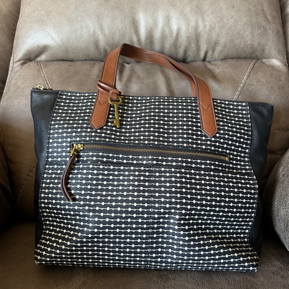 Fossil Tote large purse good condition - Picture 2 of 7